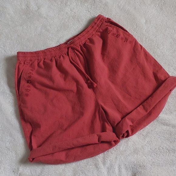 High waist shorts - Picture 1 of 3